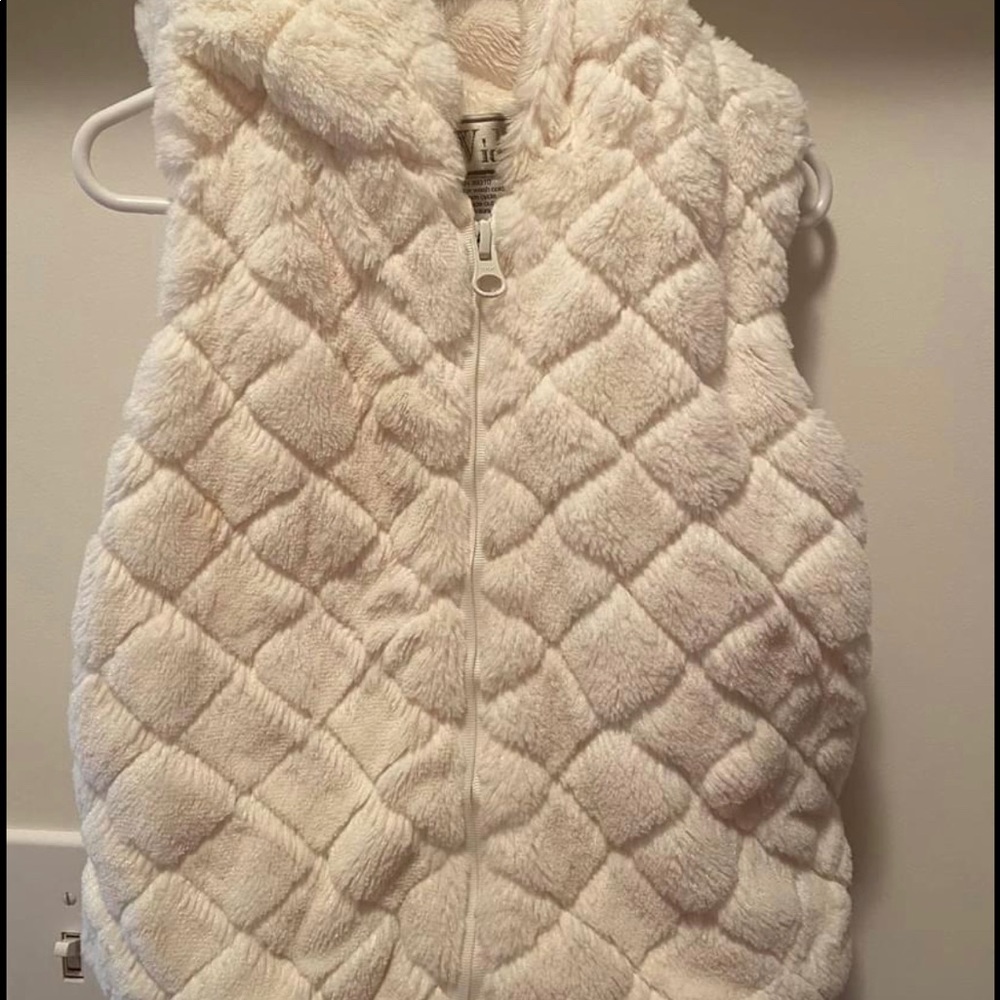 American Widgeon girls vest with hood